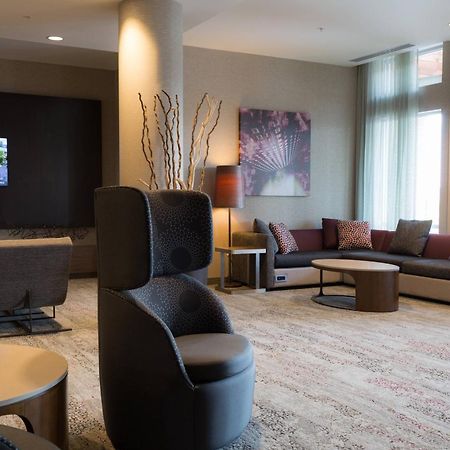 Courtyard By Marriott Morgantown Hotel Buitenkant foto