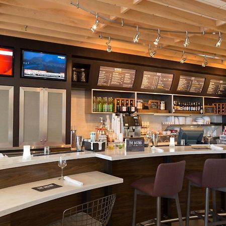 Courtyard By Marriott Morgantown Hotel Buitenkant foto