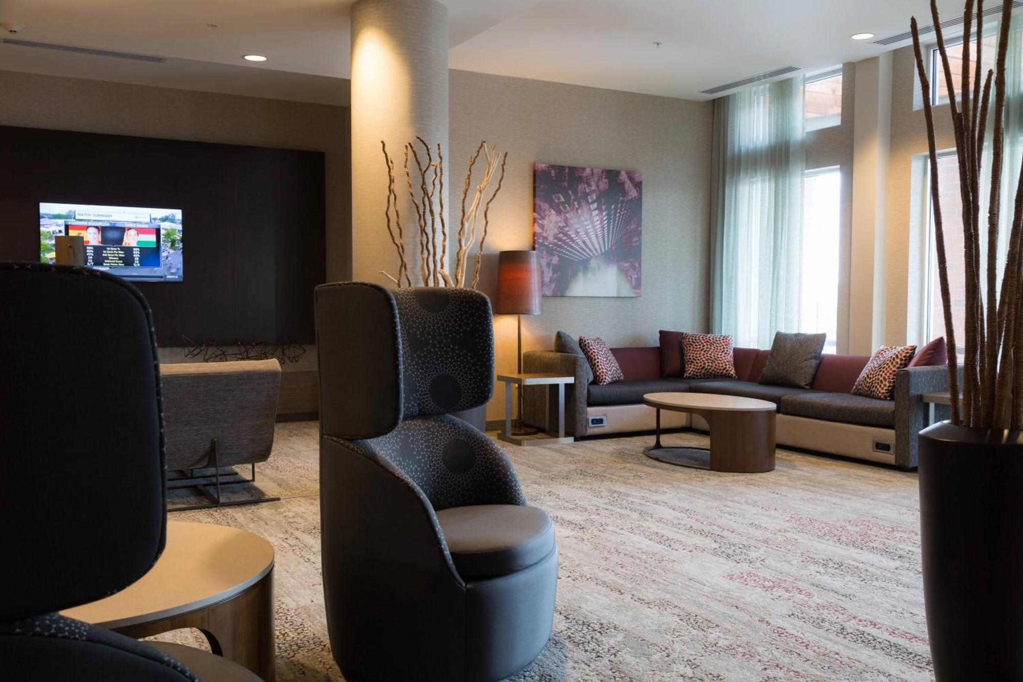 Courtyard By Marriott Morgantown Hotel Buitenkant foto
