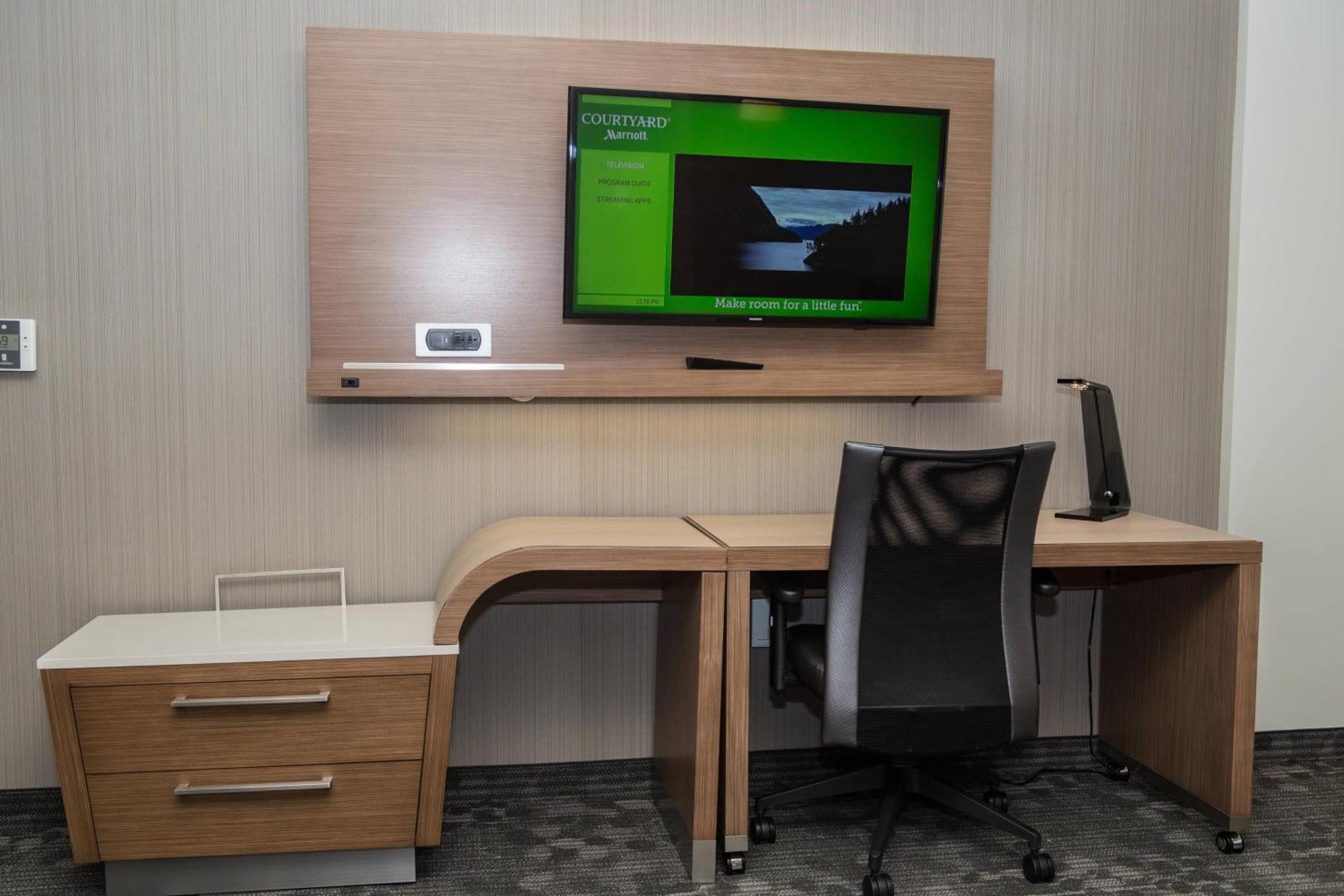 Courtyard By Marriott Morgantown Hotel Buitenkant foto